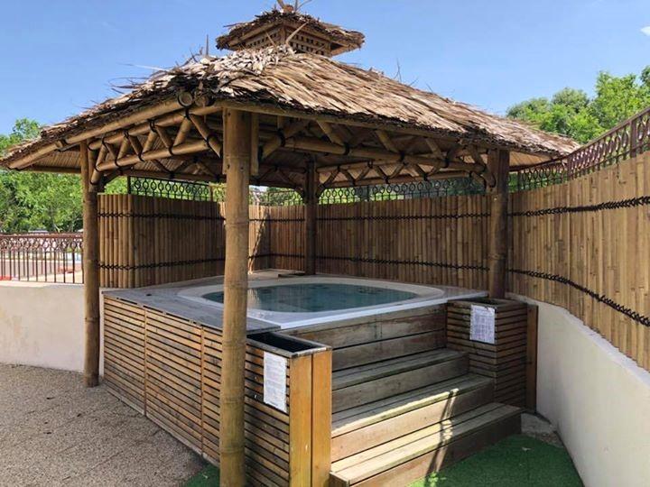 Gazebos pour Jacuzzis - Personnalisation Adaptée à Votre Spa, Contactez-nous pour En Savoir Plus