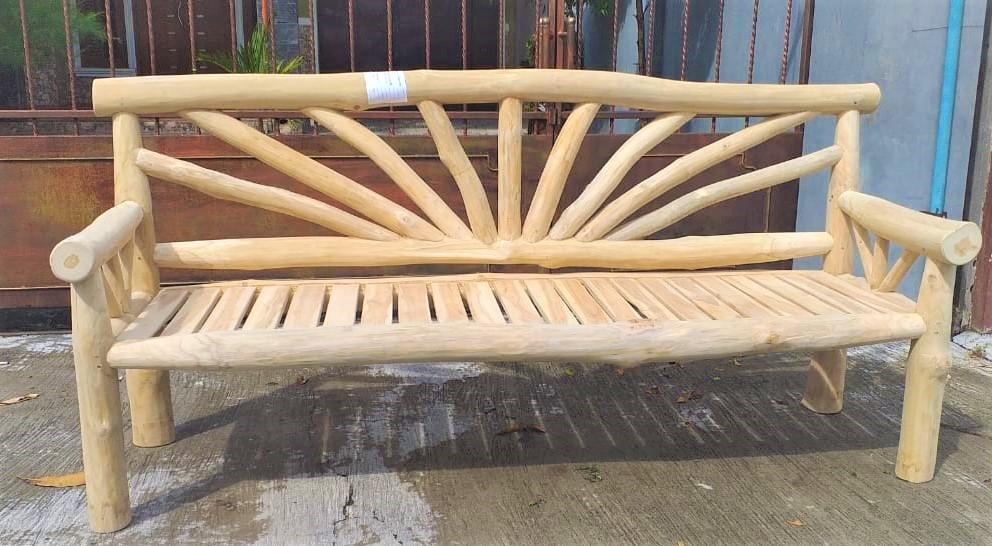 Three-seater bench in teak branches