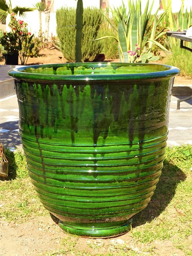 Très grand Pot en terre cuite emaillée vert sapin  Hauteur 67 cm Diametre 80 cm