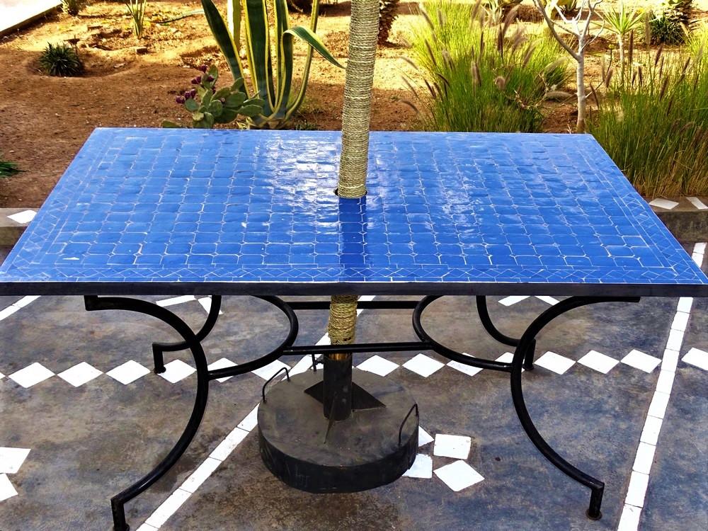 TABLE ZELLIGE PARASOLE BLEU