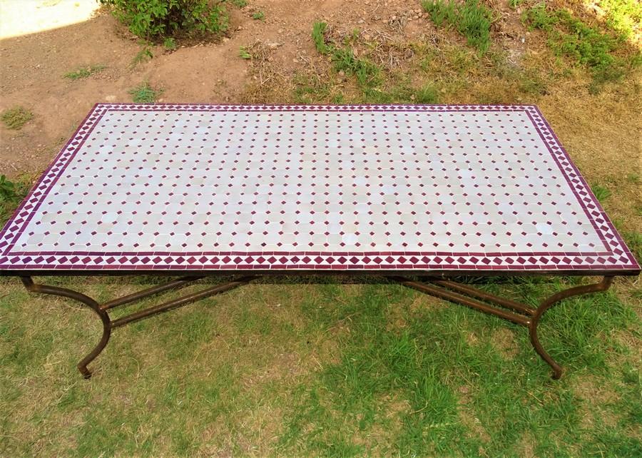 Table in zellige beige with burgundy cabochons, dimensions 200x100 cm 