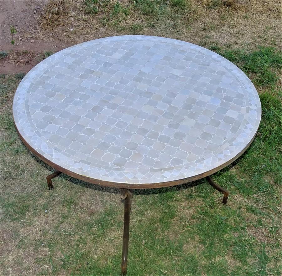  Zellige table off white, diameter 120 cm